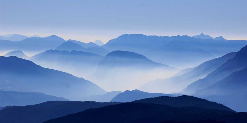 域名注册中的WHOIS数据管理：GDPR合规与法律传票应对指南