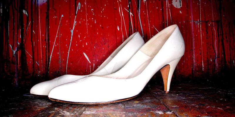 域名注册必读：避开法律与商标陷阱，安全搭建网站托管与SSL证书服务